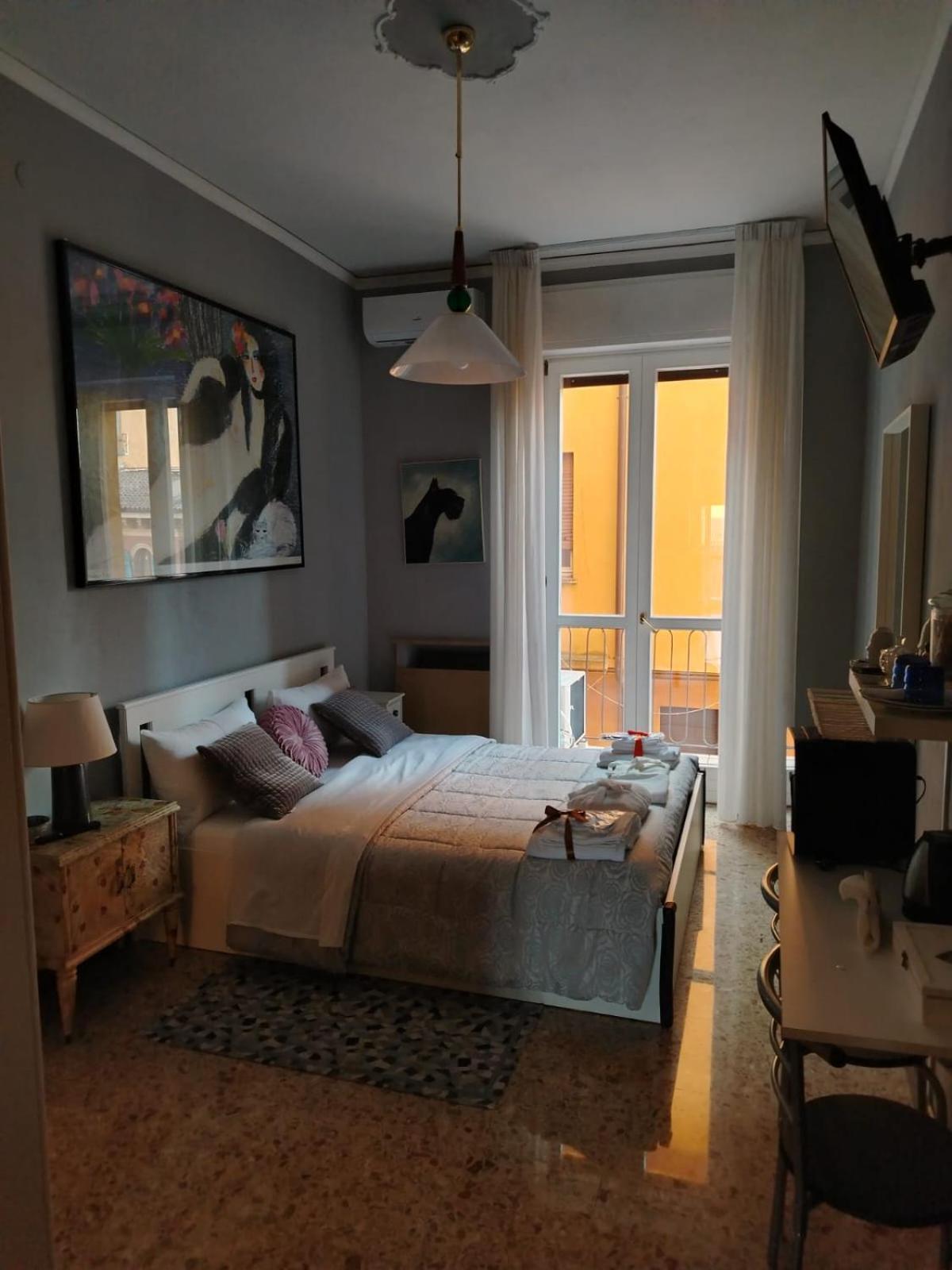 B&B Califano- 2 Leoni Verona Exterior photo