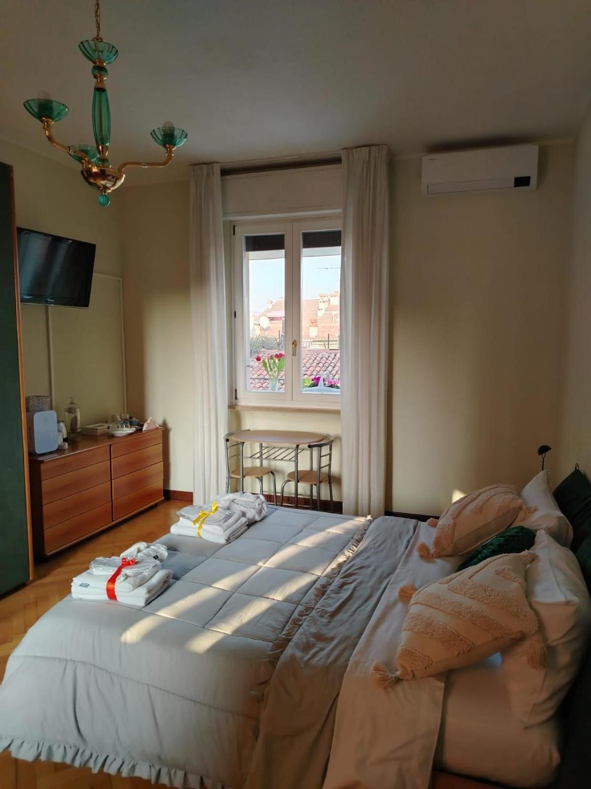 B&B Califano- 2 Leoni Verona Exterior photo