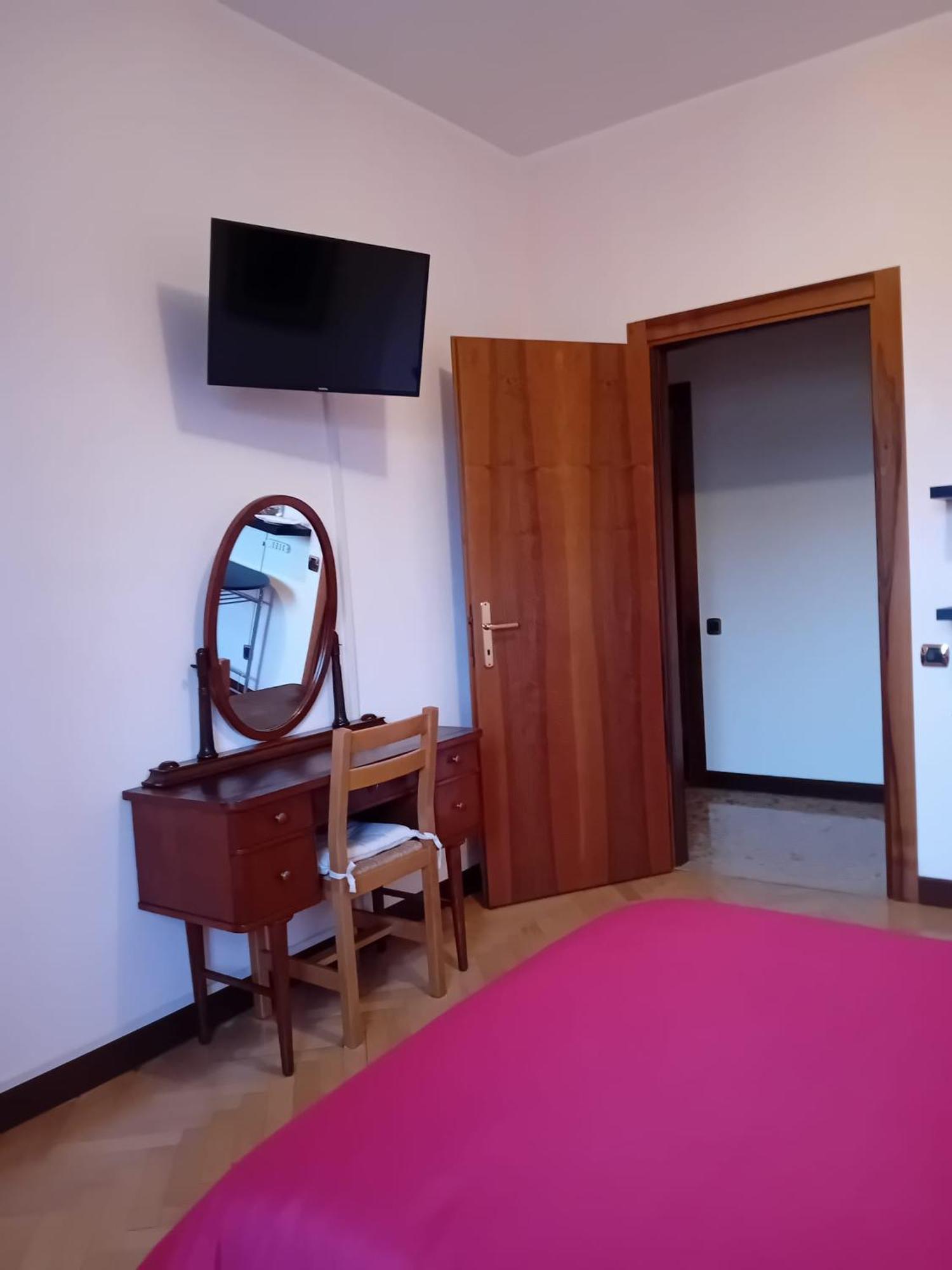 B&B Califano- 2 Leoni Verona Exterior photo